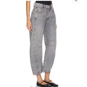 Size 26 We The Free Barrel style jeans